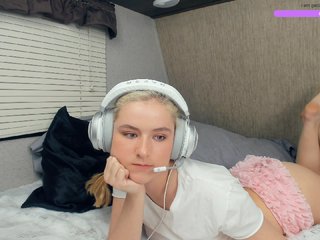 Емитовање снимка екрана ASMRBUNNY