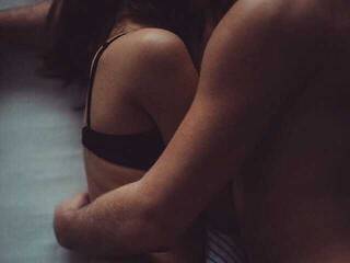 Еротски видео цхат KOMHATA-PA3BPATA