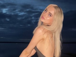 Еротски видео цхат AuraLahrman