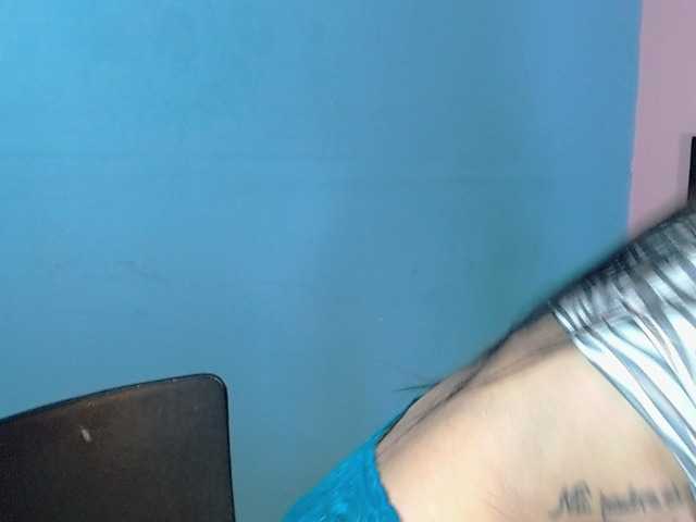 Емитовање снимка екрана avithomson21