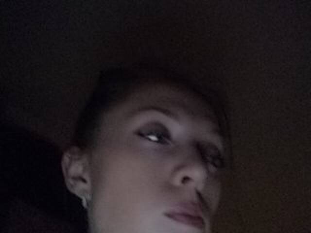 Емитовање снимка екрана b1ToorBoPussy