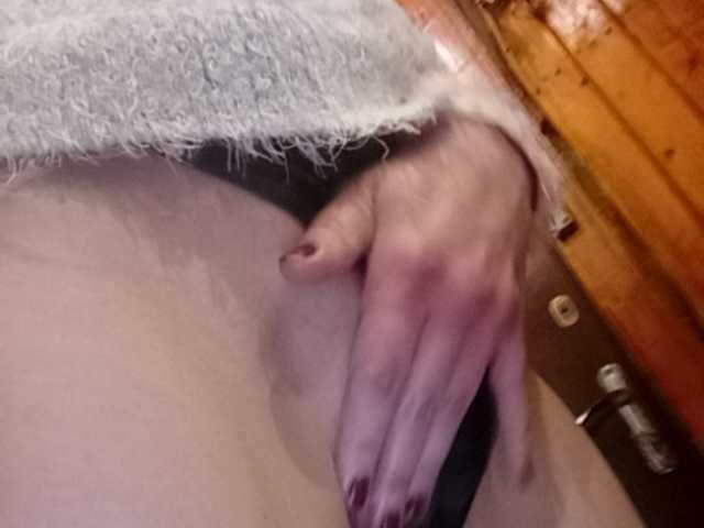 Емитовање снимка екрана b1ToorBoPussy