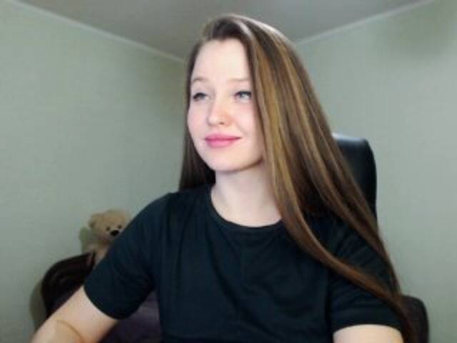 Емитовање снимка екрана _YoungGirl_