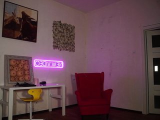 Еротски видео цхат barbiedollhouse