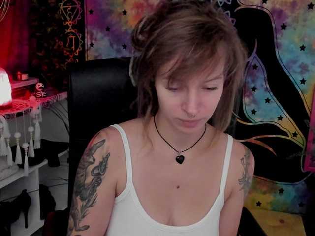 Емитовање снимка екрана BayleeDesire