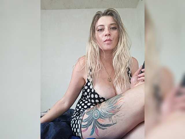 Емитовање снимка екрана Bblondelina