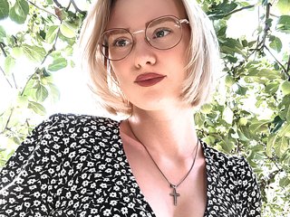 Еротски видео цхат BEAUTIFUL-HALO