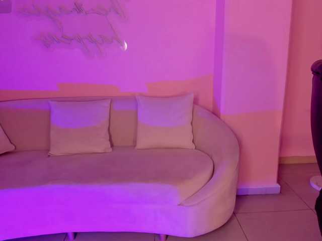 Емитовање снимка екрана BeccaRoberts