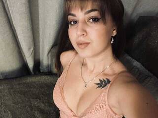 Еротски видео цхат BeeDasha