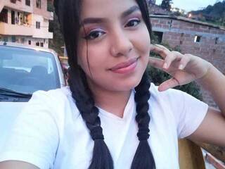 Еротски видео цхат BelindaBecker