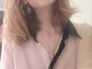 Еротски видео цхат Bella-555