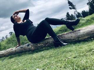 Еротски видео цхат bella-devil