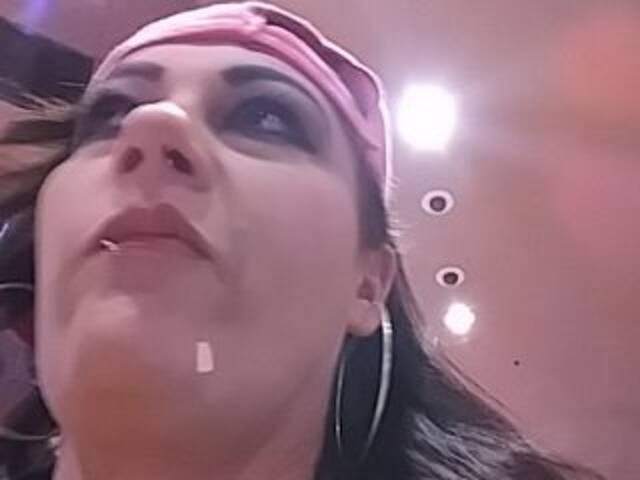 Емитовање снимка екрана Bella8899