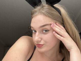 Еротски видео цхат Bellatrisssaaa