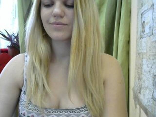 Емитовање снимка екрана BellyBella