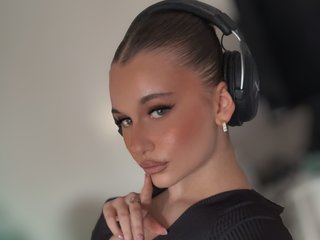 Еротски видео цхат BettyGrey