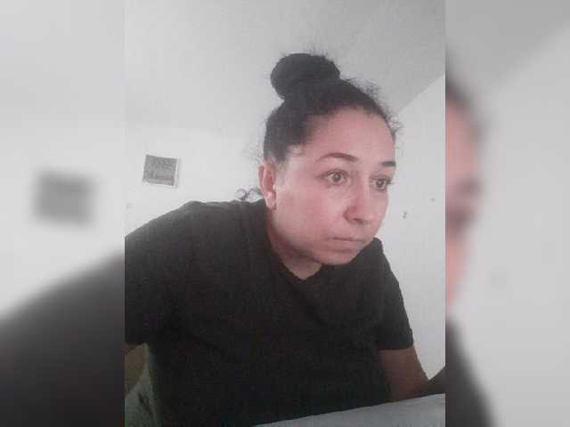 Емитовање снимка екрана BetyLicious89