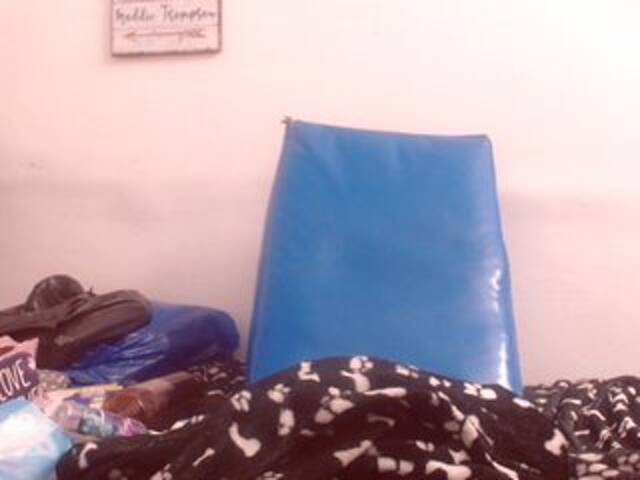 Емитовање снимка екрана BigBustyBlack