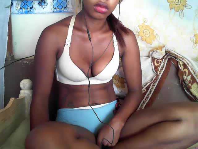 Фотографије Blackgirl19 sexy show with me!!young girl