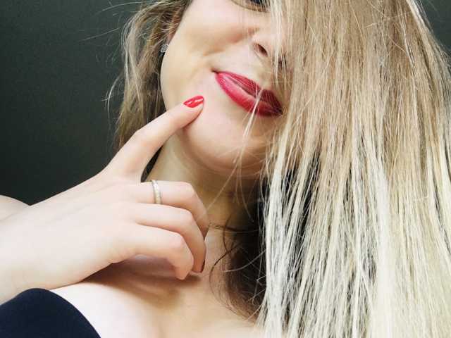 Слика профила blonde-kisses