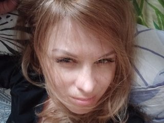 Еротски видео цхат BlondeFox