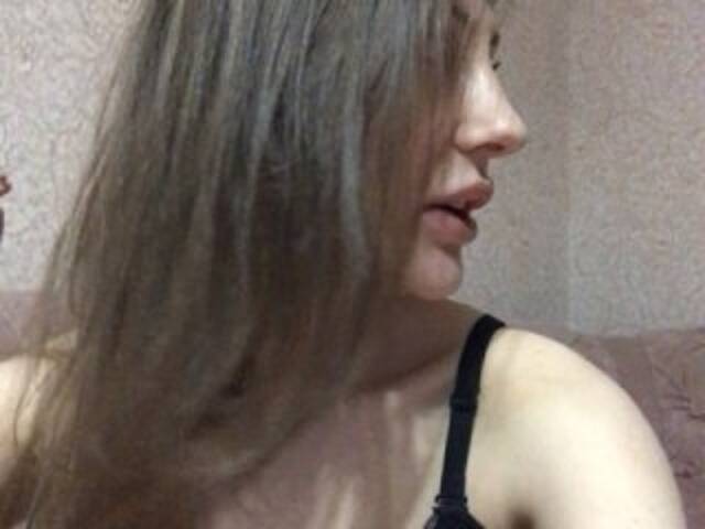 Емитовање снимка екрана blondi12