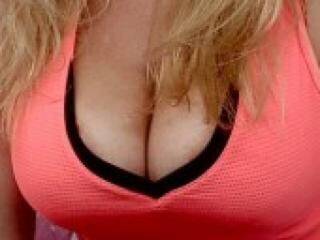 Еротски видео цхат blondoline