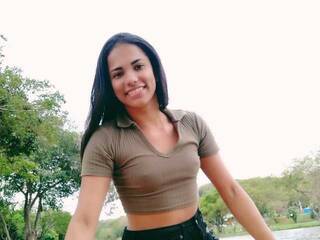 Еротски видео цхат MorenaGoldd