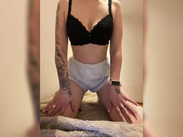 Емитовање снимка екрана Bondasexy