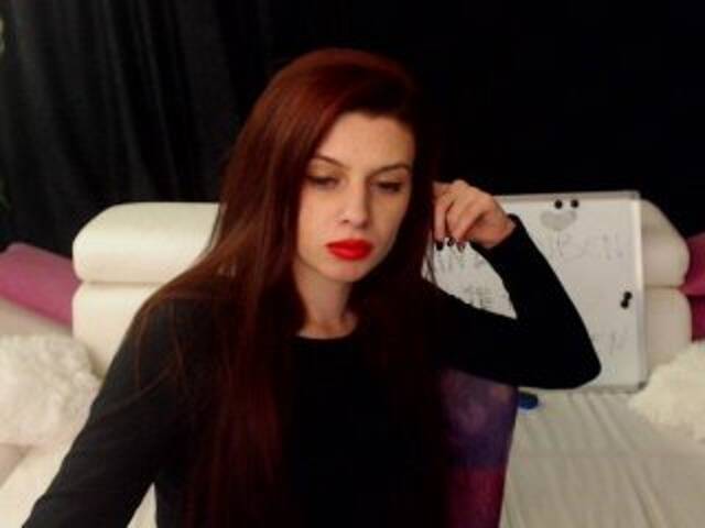 Емитовање снимка екрана DevineSasha