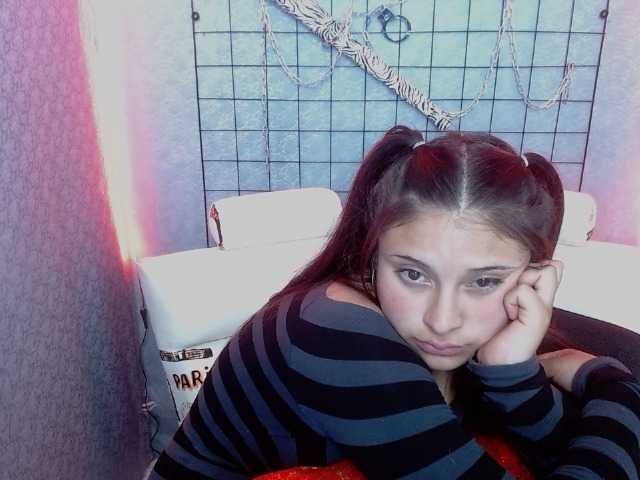 Емитовање снимка екрана HellenWilliam