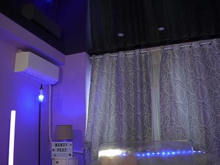 Еротски видео цхат MandyPeas