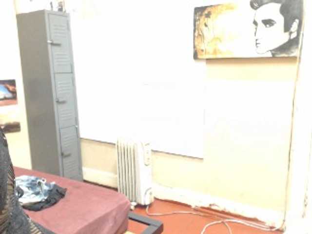 Емитовање снимка екрана SquitingQueen