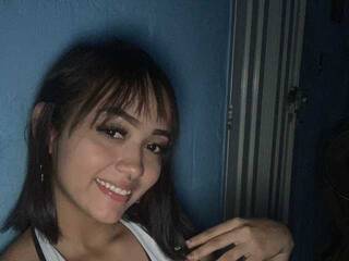 Еротски видео цхат BonnieBrown4