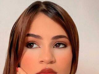 Еротски видео цхат BRANDI-LOVEN