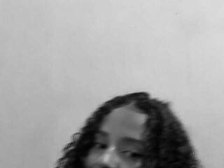 Еротски видео цхат BrazilianHot21