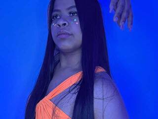 Еротски видео цхат BrillithAdams