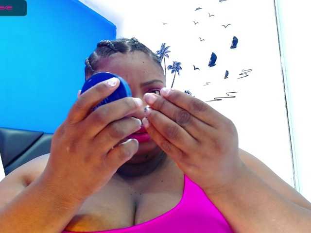Фотографије BrittanyBrown Hello guys....Play with me... Oil in all body #bbw#bigtits#ass#latina#ebony 150 150