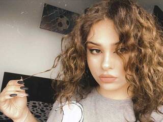 Еротски видео цхат bry-brianne