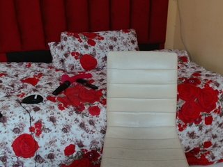 Еротски видео цхат BubblyRouxyXXXxx