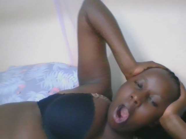 Емитовање снимка екрана Busty-Barbie