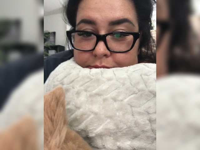 Емитовање снимка екрана Boobs-Busty