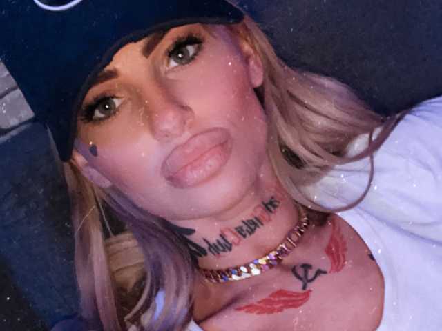 Слика профила CallMeBadGirl