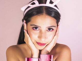 Еротски видео цхат CamiiSummer