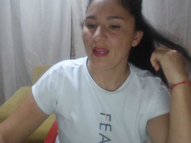 Емитовање снимка екрана Camilaa23