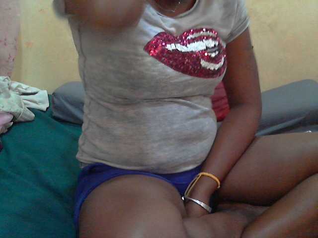 Емитовање снимка екрана CamillaX