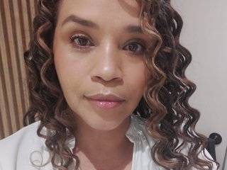 Еротски видео цхат Candela-lat