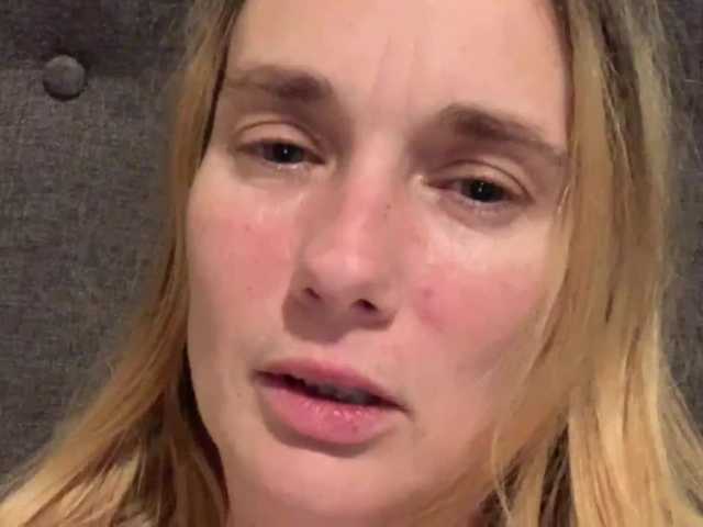 Емитовање снимка екрана Candyapplez