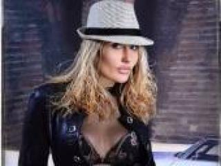 Еротски видео цхат candynika