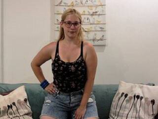 Еротски видео цхат CandyX18